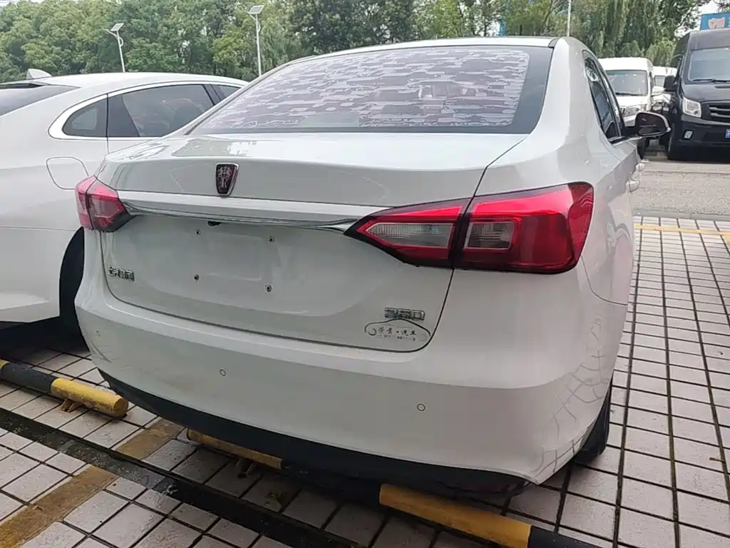 Roewe 360 2016