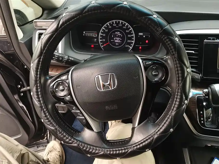Honda Odyssey 2017 — фото 15