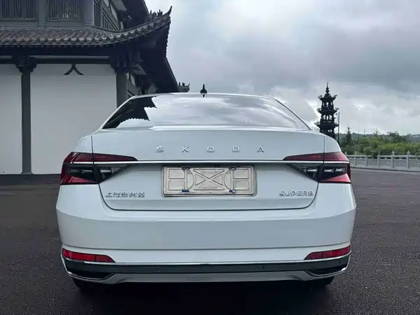 Skoda Superb 2022