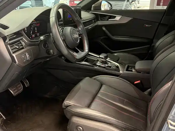 Audi A4L 2022
