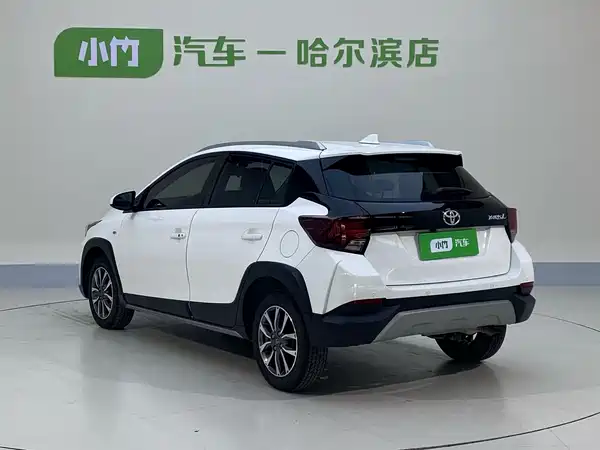 Toyota Yaris L 2022