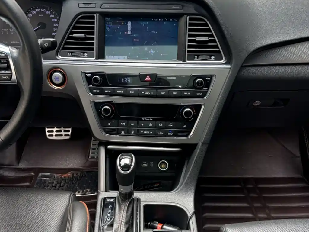 Hyundai Sonata 2015 — фото 17