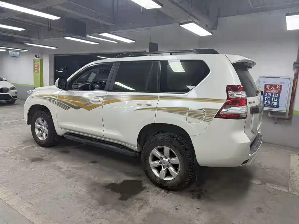 Toyota Prado 2016 — фото 14