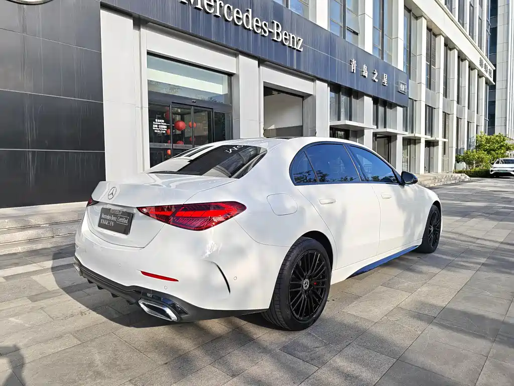 Mercedes-Benz C-Class 2024 — фото 10