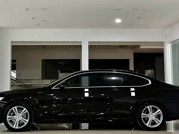 Volvo S90 2018