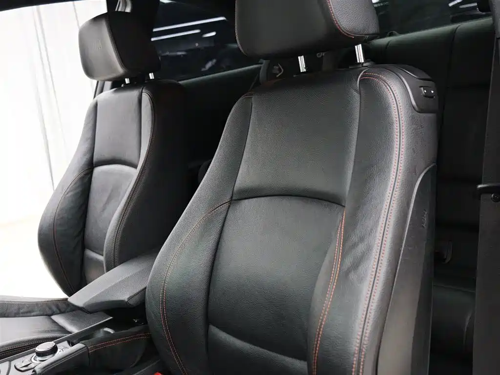 BMW 1 Series M 2012