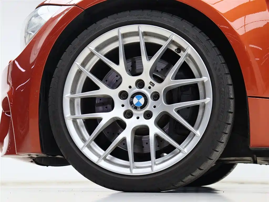 BMW 1 Series M 2012 — фото 28