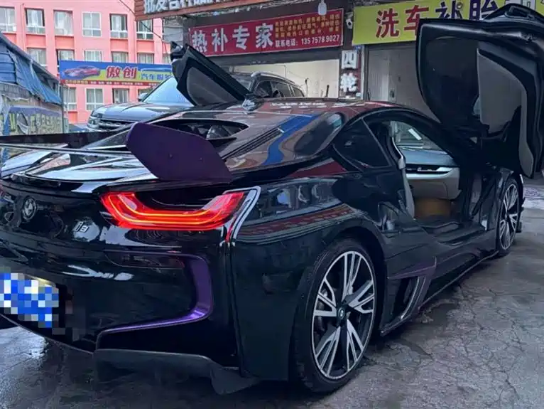 BMW i8 2017 — фото 6