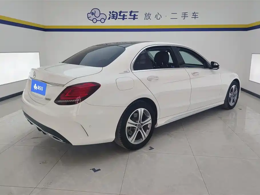 Mercedes-Benz C-Class 2020 — фото 3