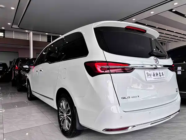 Buick GL8 2022
