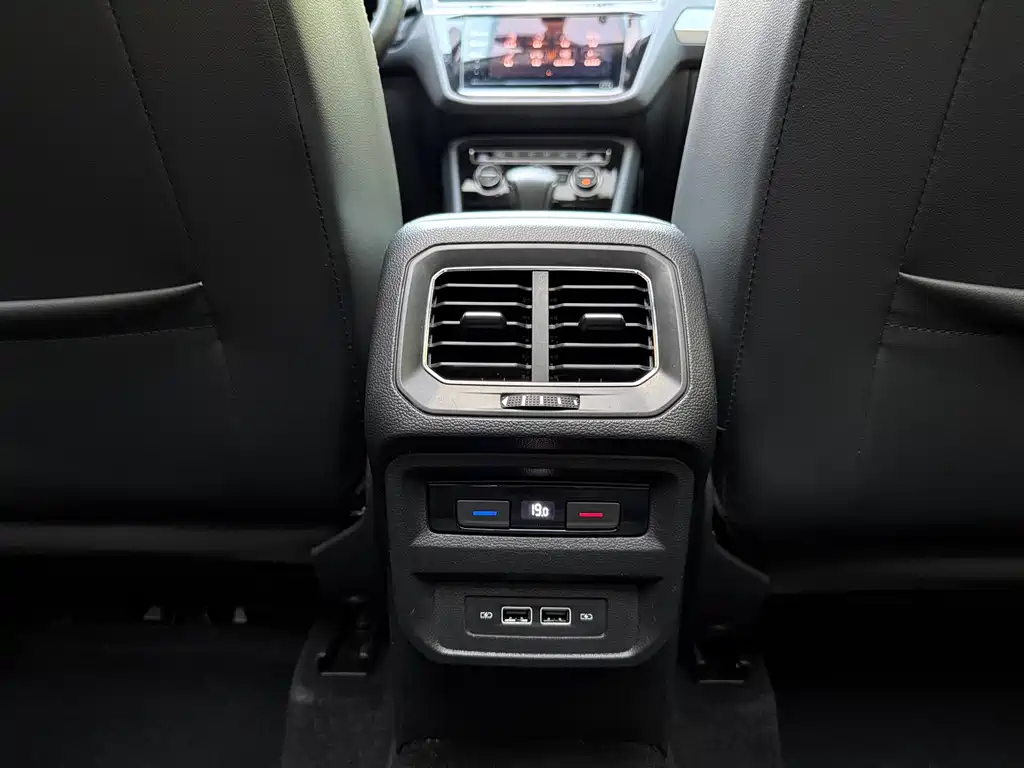 Volkswagen Tiguan L 2020 — фото 14