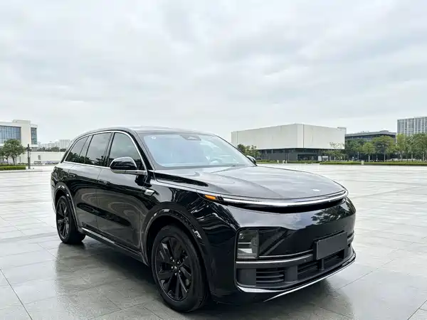 Li Auto L8 2023