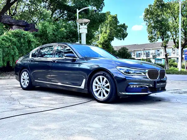BMW 7 Series 2016