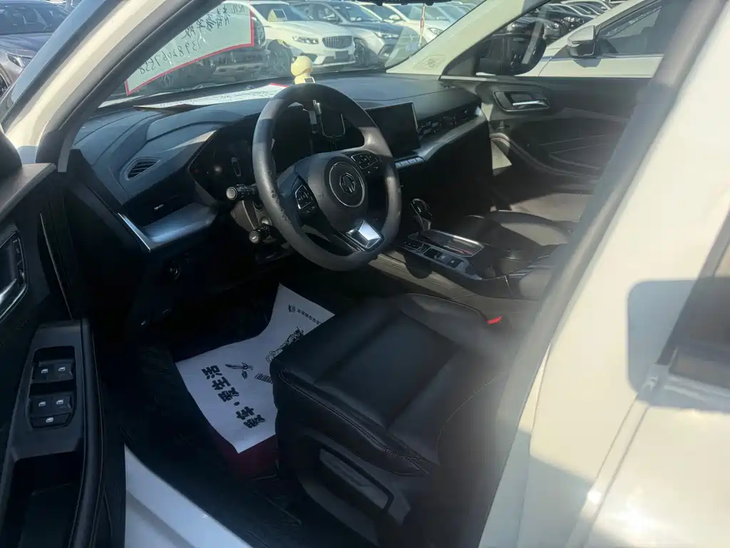MG MG5 2021