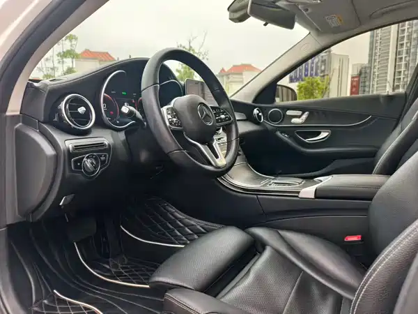 Mercedes-Benz C-Class 2019