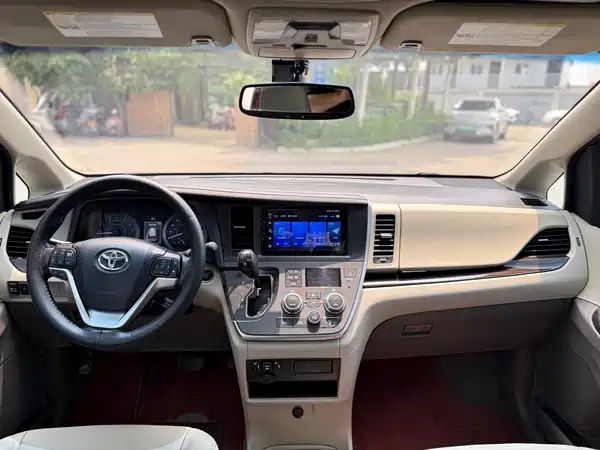 Toyota Sienna 2020