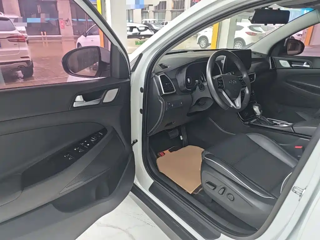 Hyundai Tucson 2020 — фото 16