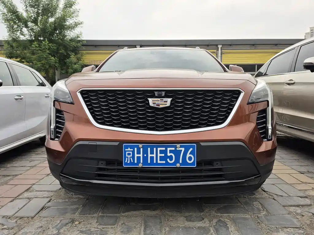 Cadillac XT4 2019 — фото 2