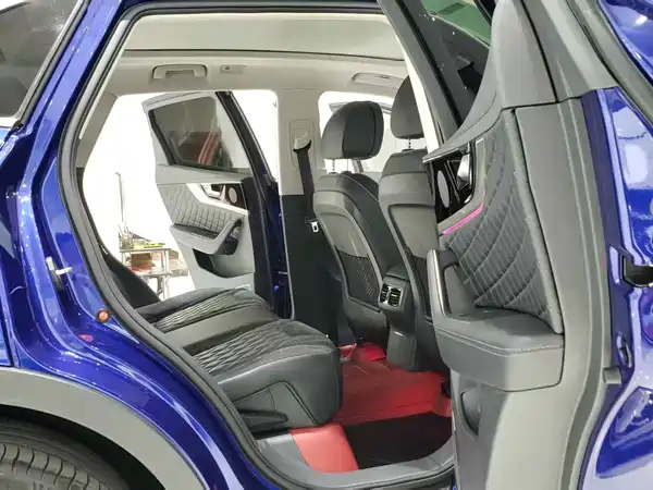 Hongqi HS5 2020