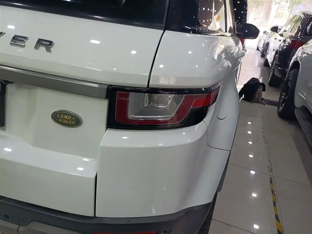 Land Rover Range Rover Evoque 2018 — фото 8