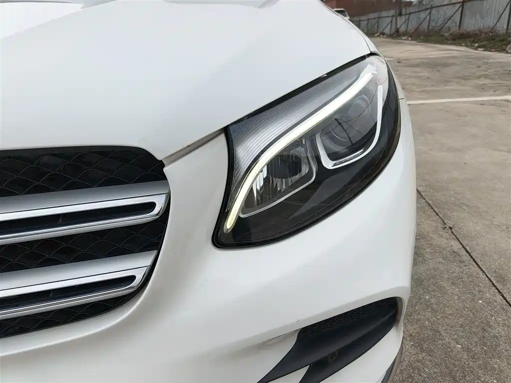 Mercedes-Benz GLC 2018 — фото 18
