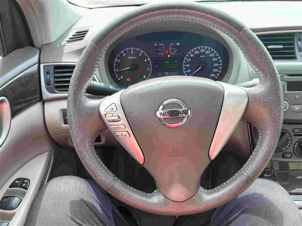 Nissan Sylphy 2013 — фото 18