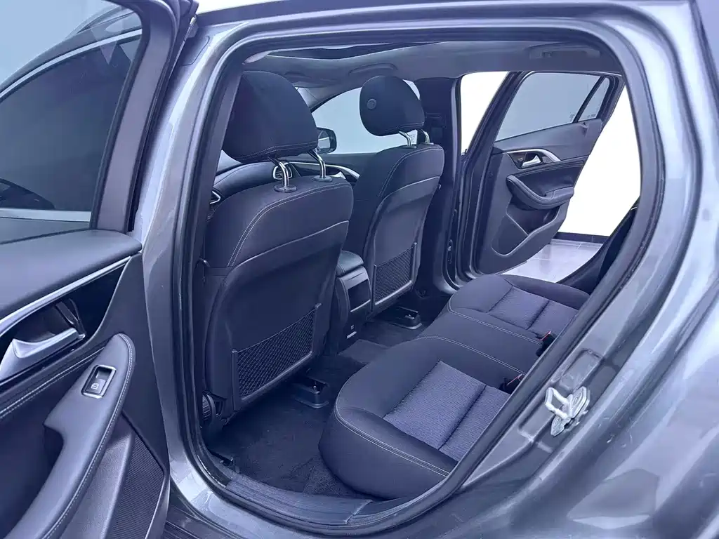 Infiniti QX30 2019 — фото 15