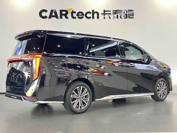 GAC Trumpchi M8 2025