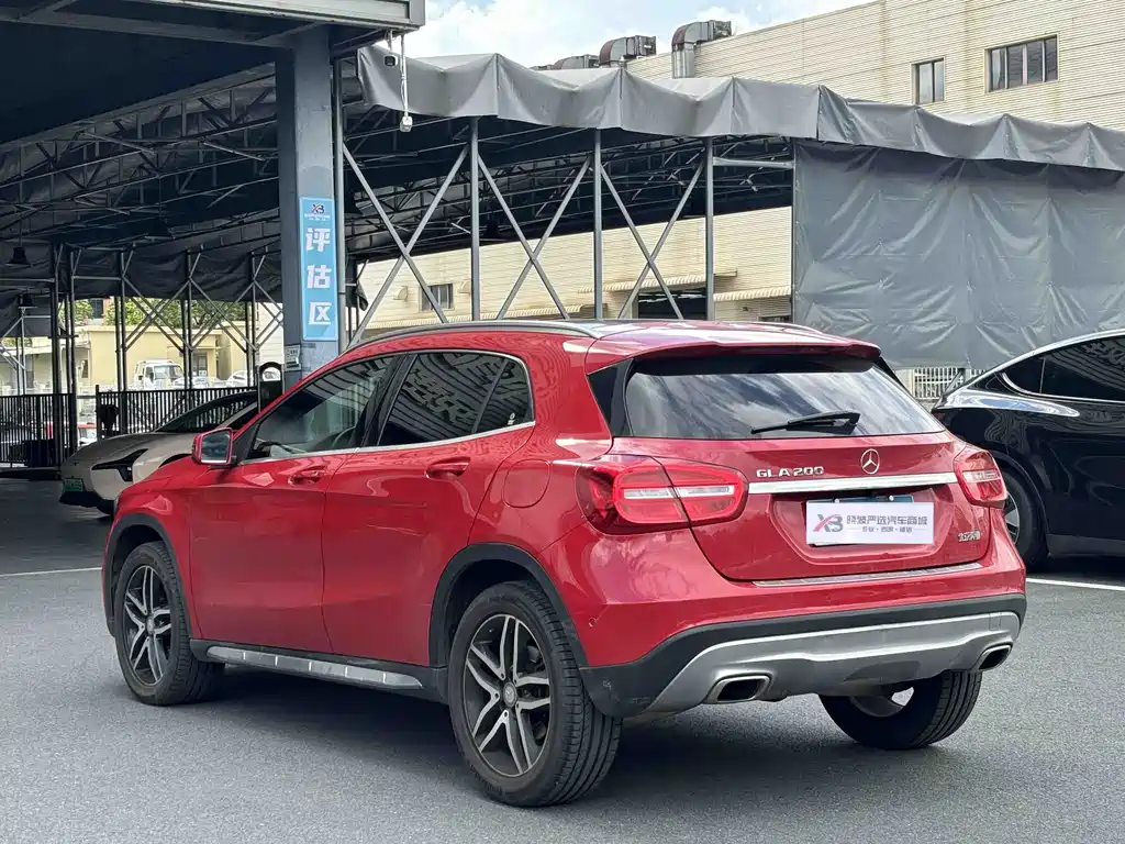 Mercedes-Benz GLA 2016