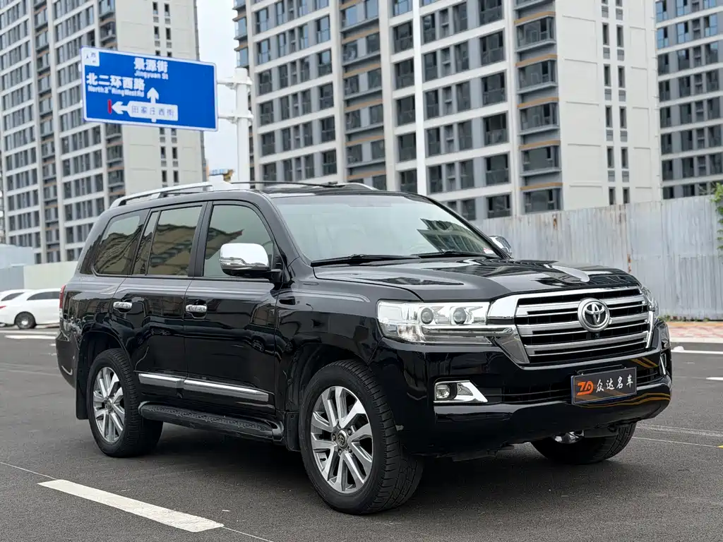 Toyota Land Cruiser 2016 — фото 3