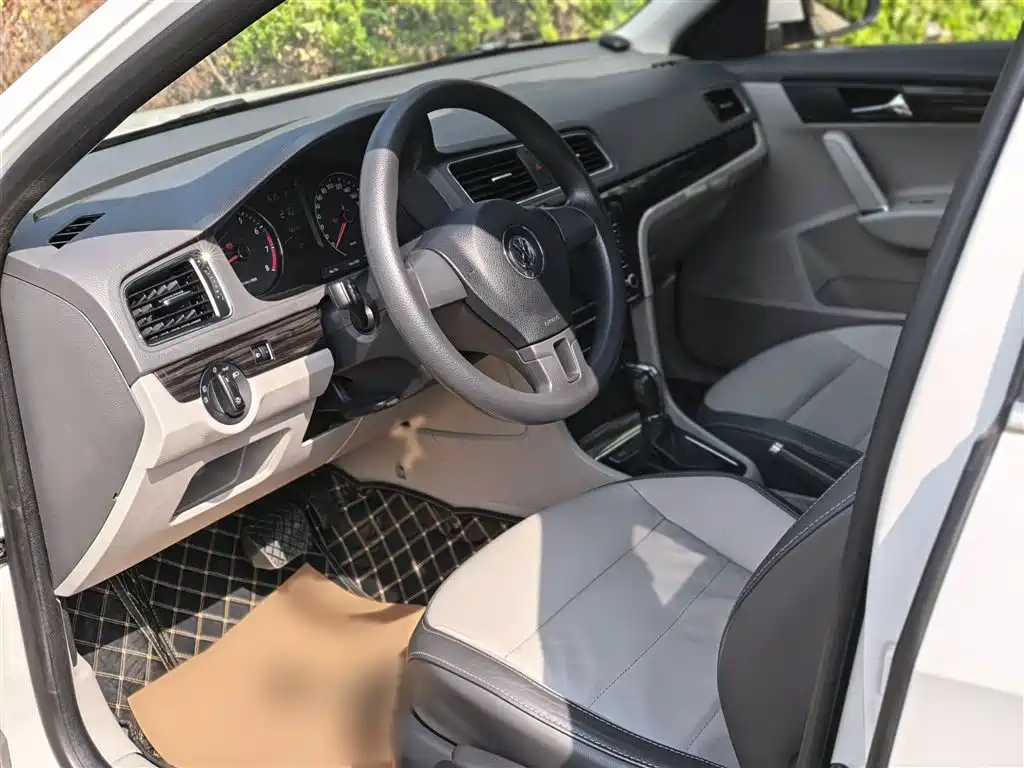 Volkswagen Gran Lavida 2015 — фото 14
