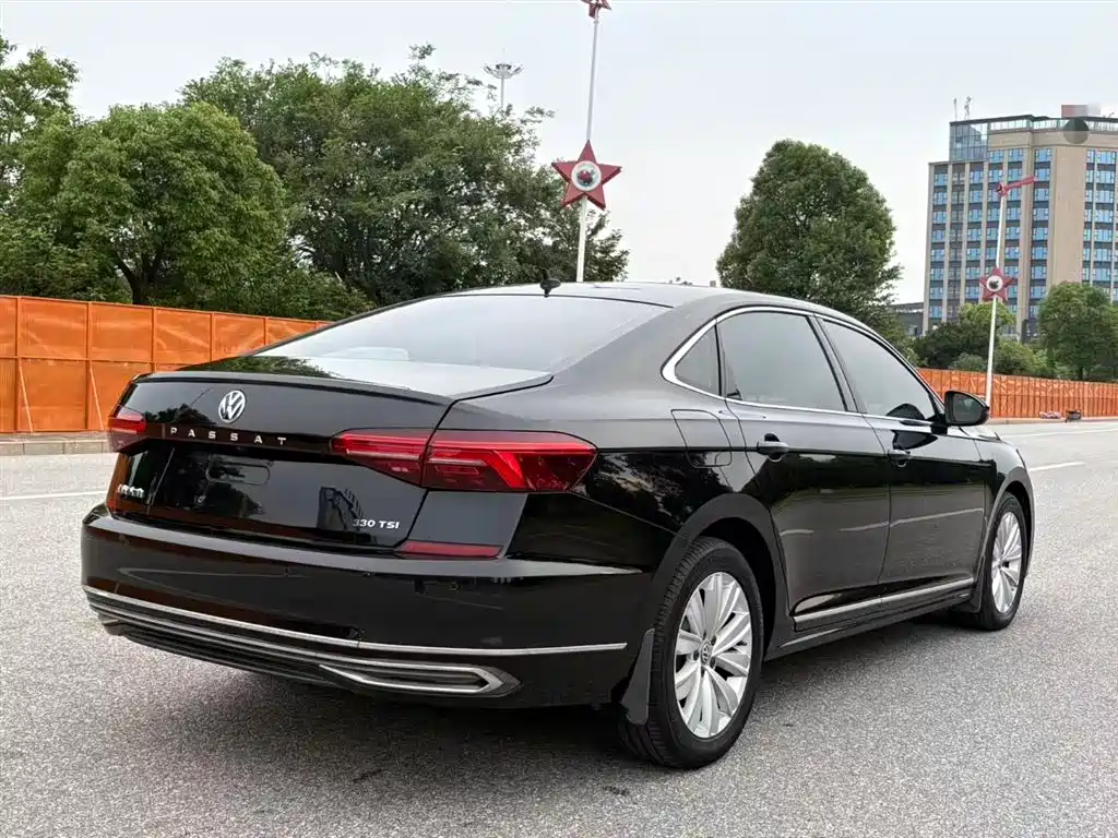 Volkswagen Passat 2019 — фото 7