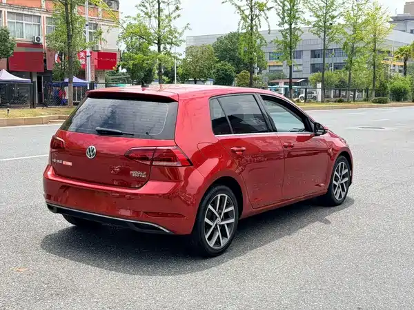 Volkswagen Golf 2020