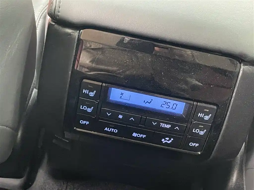 Toyota Prado 2020 — фото 13