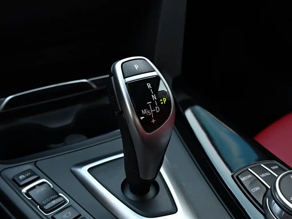 BMW 3 Series GT 2021 — фото 18
