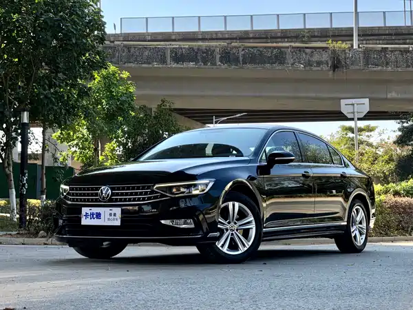 Volkswagen Magotan 2025