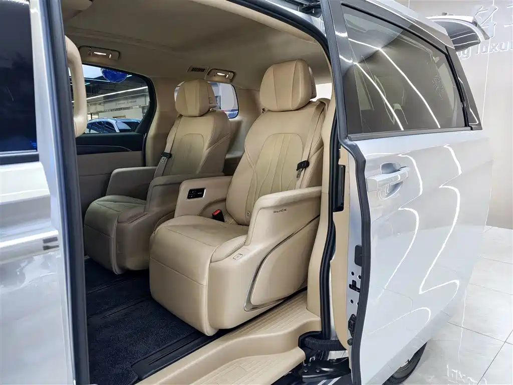 Buick GL8 Hybrid 2025 — фото 10