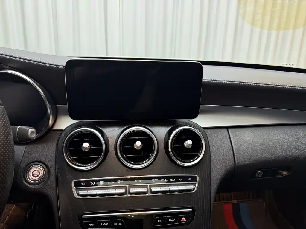 Mercedes-Benz C-Class 2021