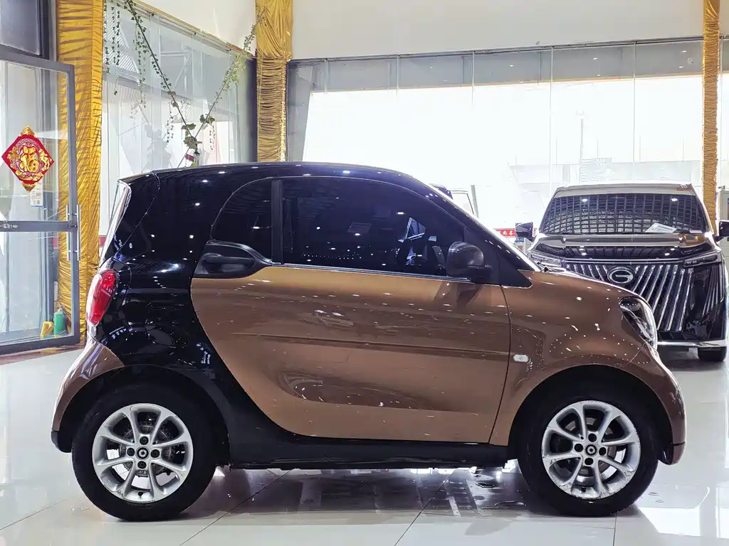 smart fortwo 2017 — фото 4