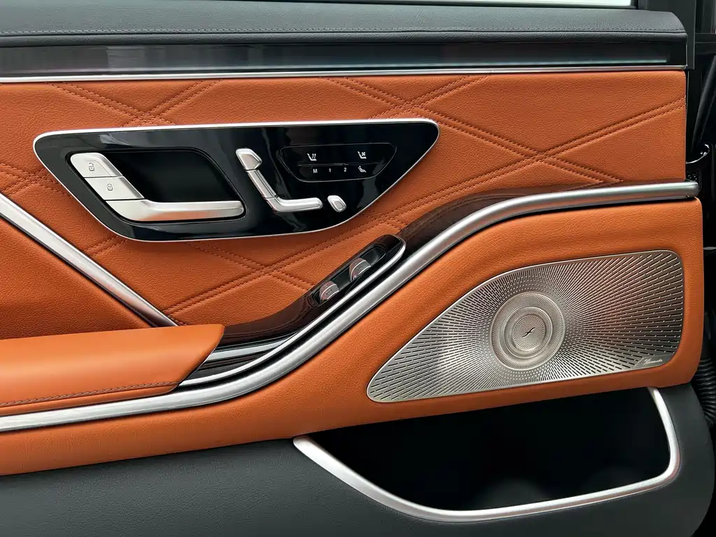 Mercedes-Benz S-Class 2025 — фото 12