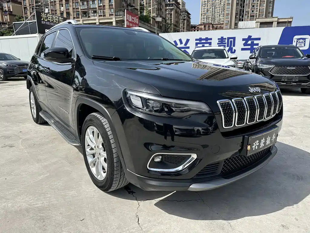 Jeep Cherokee 2019 — фото 3