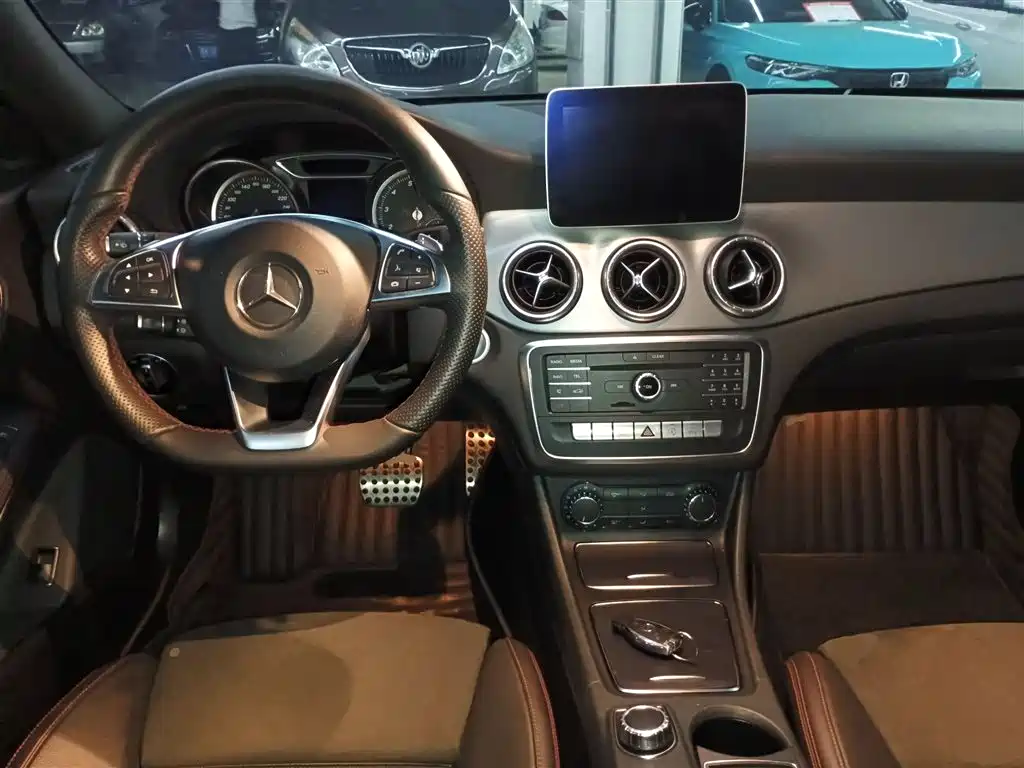Mercedes-Benz CLA 2018 — фото 10