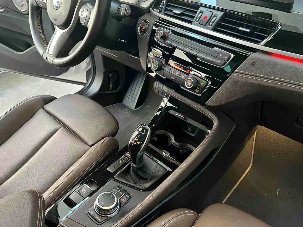 BMW X2 2023 — фото 14