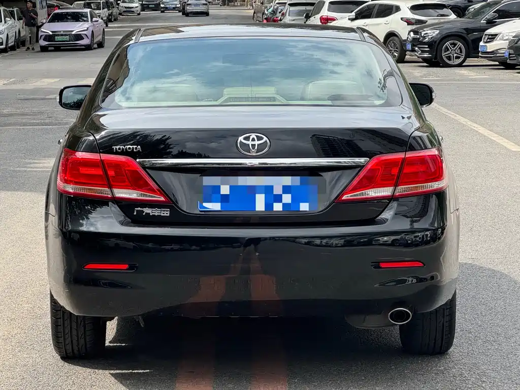 Toyota Camry 2015 — фото 16