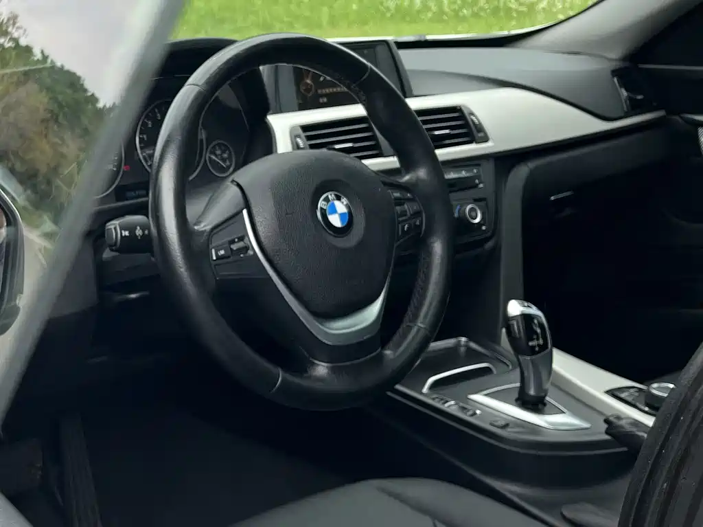 BMW 3 Series GT 2015 — фото 8