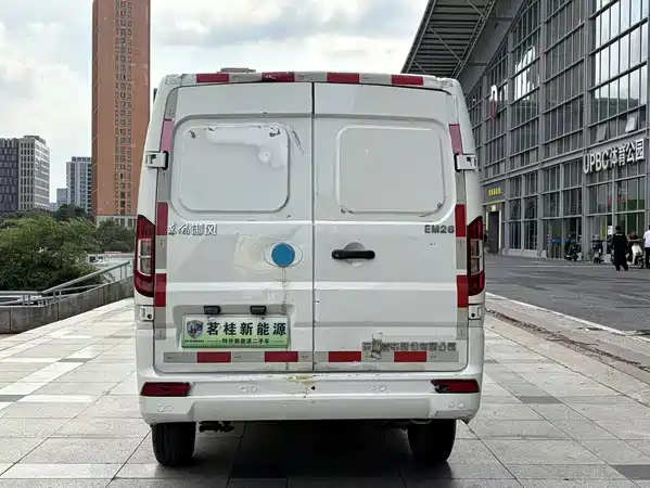 Dongfeng Yufeng EM26 2023