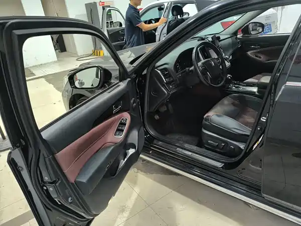 Toyota Crown 2019