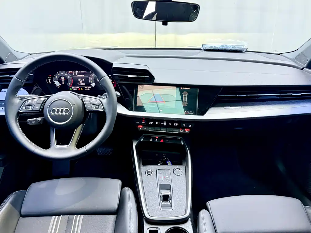 Audi A3 2023 — фото 10