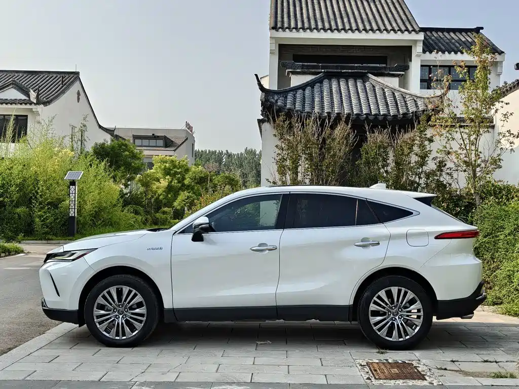Toyota Harrier 2021 — фото 24