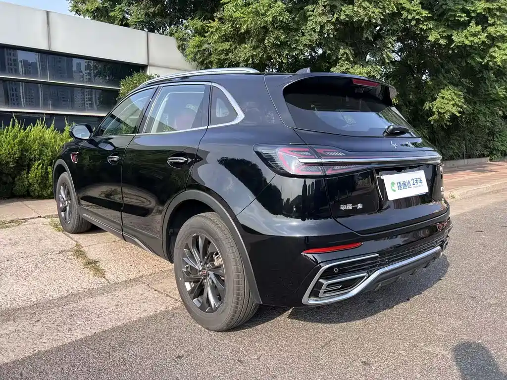 Hongqi HS5 2024